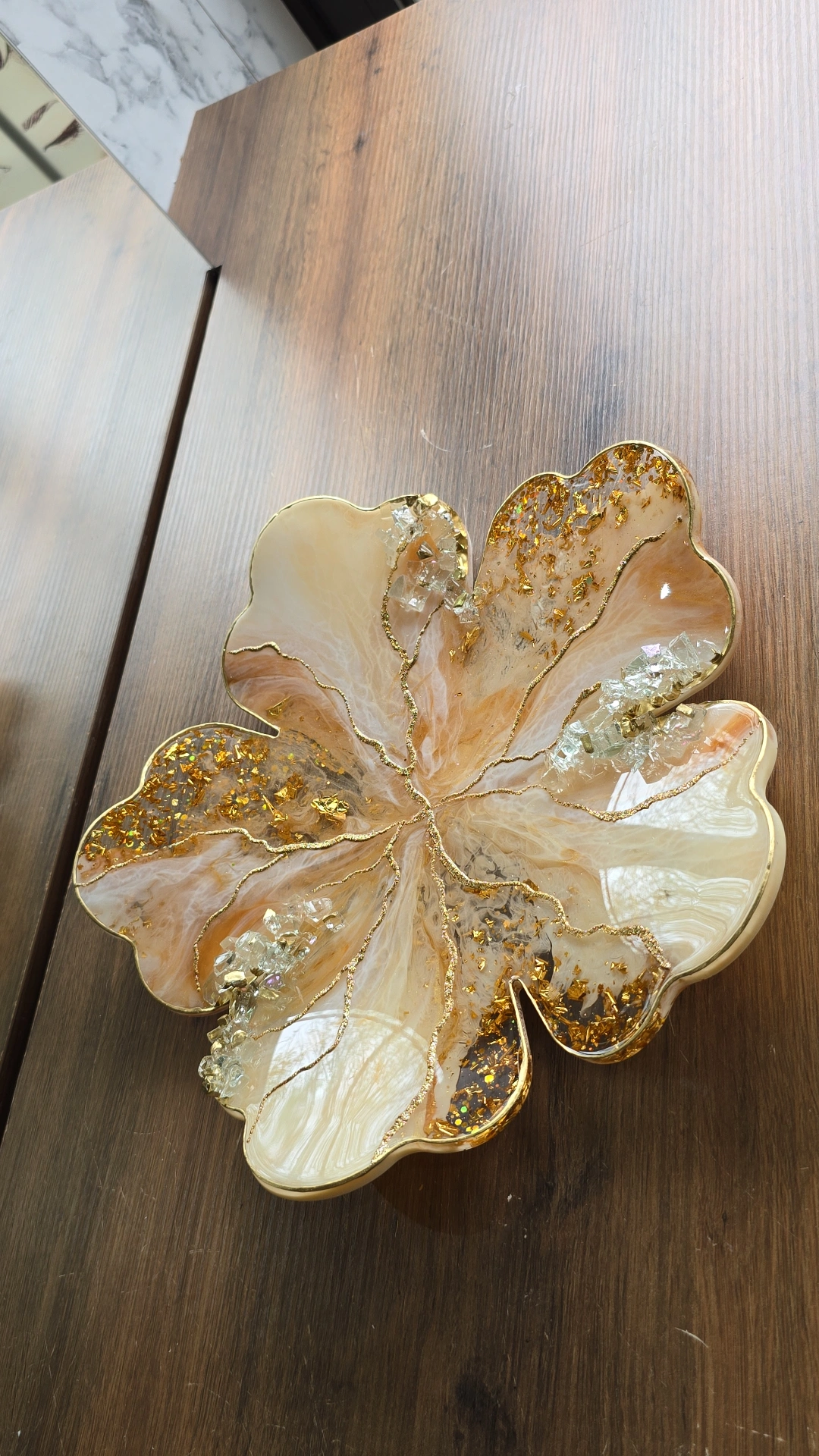 Mbajtëse Karamelesh resine — kafe, gold