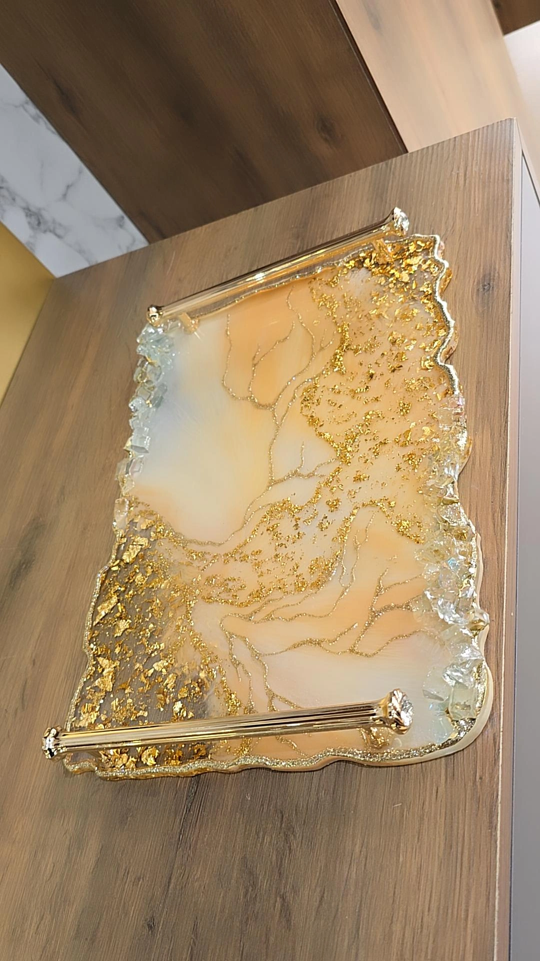 Tabaka resine — gold, portokalli, bezhë