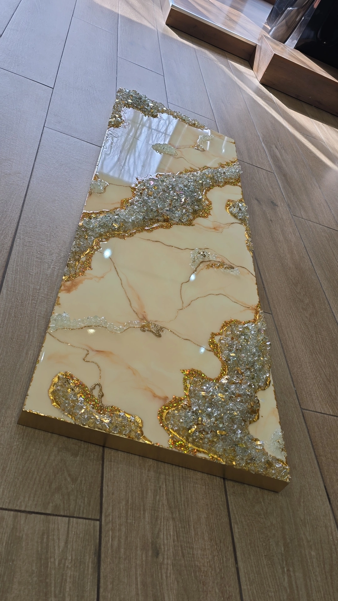 Produkte Muri resine — e verdhë, gold